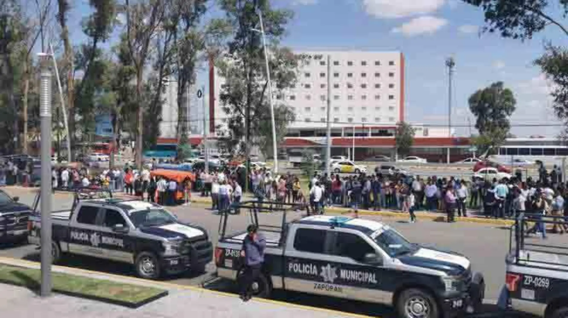 004  (1) Amenaza de bomba obliga a desalojar la Ciudad Judicial de Zapopan